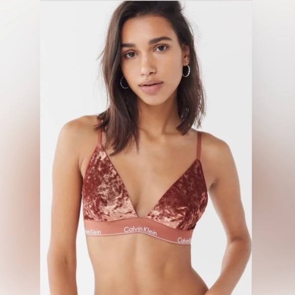 Calvin Klein crushed velvet triangle bralette in size small NWOT - Picture 5 of 5